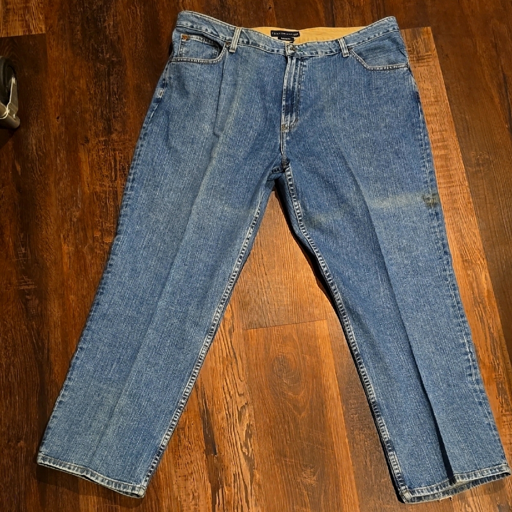 Tommy Hilfiger Men's Relaxed Blue Jeans 42x30